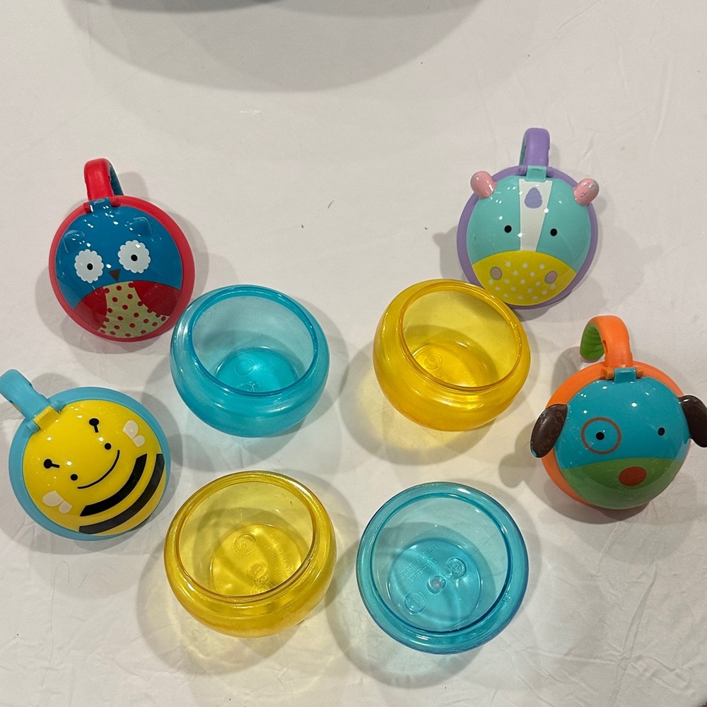 Bundle of Skip Hop Snack Cups - Picture 2 of 16
